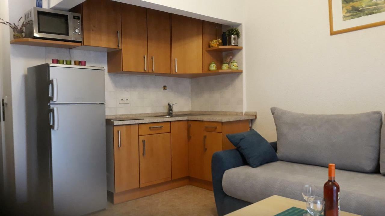 Apatmani Peternel Apartment *